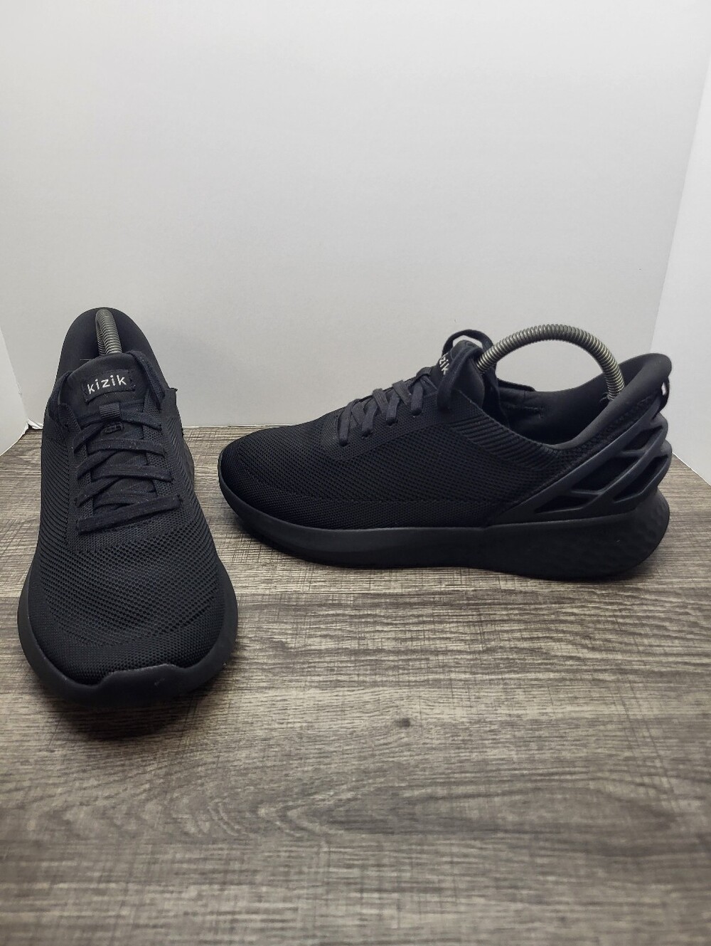 Kizik Athens Shoes Blackout Athletic Comfort Sneakers Women’s Size 10.5 Mens 9